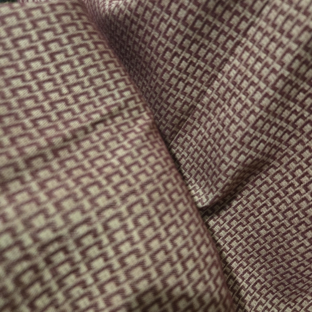 Le Suit Burgundy Textured Blazer. #150 - Picture 3 of 4